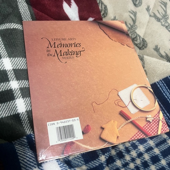 Gifts of Good Taste Book - Picture 2 of 2